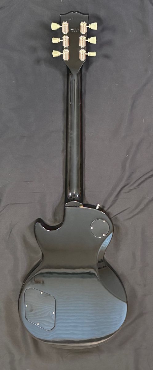Main image 12