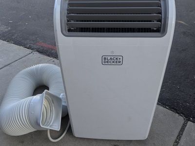 BLACK+DECKER BPACT14WT 14,000 BTU Portable Air Conditioner