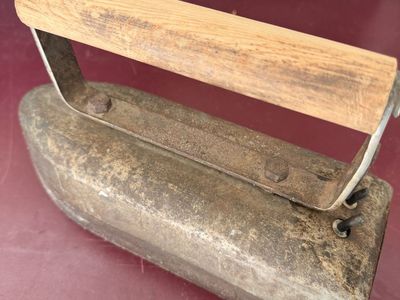 Vintage Dover Electric Iron