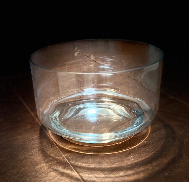 Large serving/punch bowl