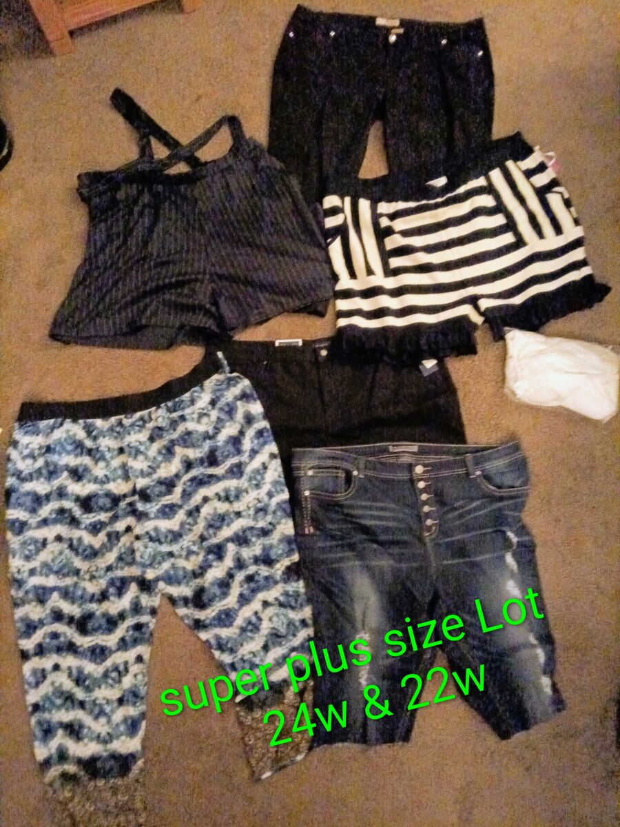 Super plus Lot clothing 24w & 22w