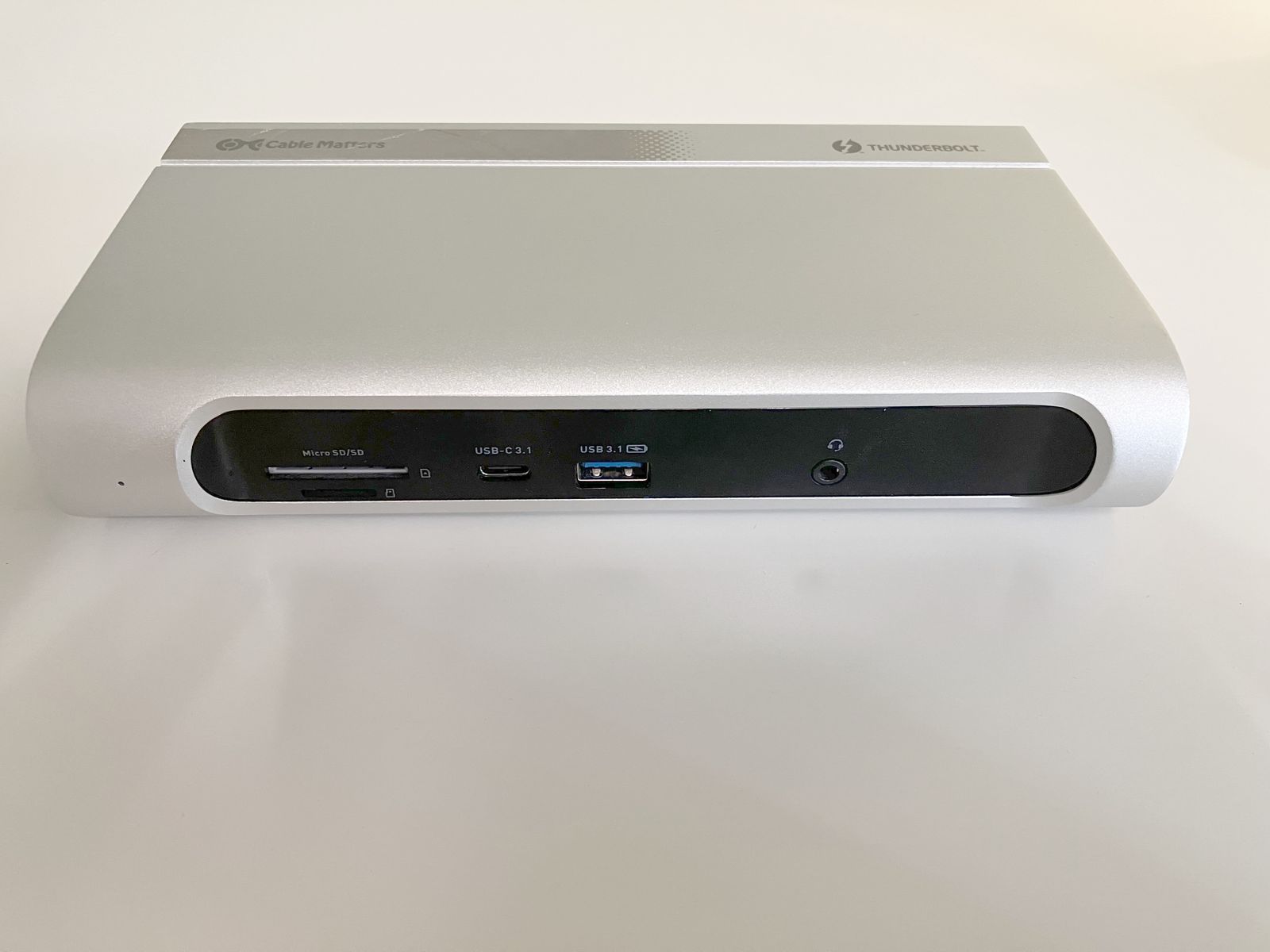 Cable Matters Hybrid 14-Port Thunderbolt™ 3 Dock/USB C Dock (107044) - Used