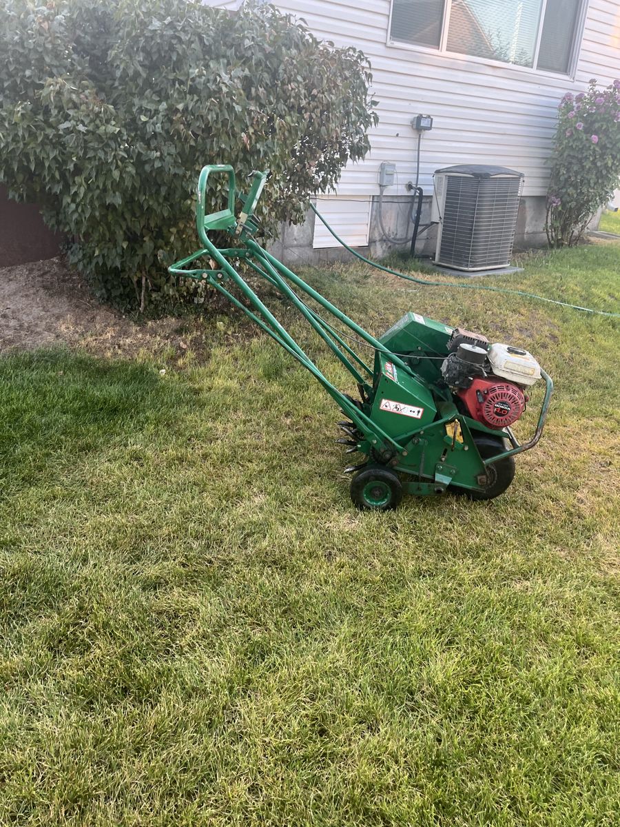 Ryan Lawn Aerator – Honda GX120 Engine