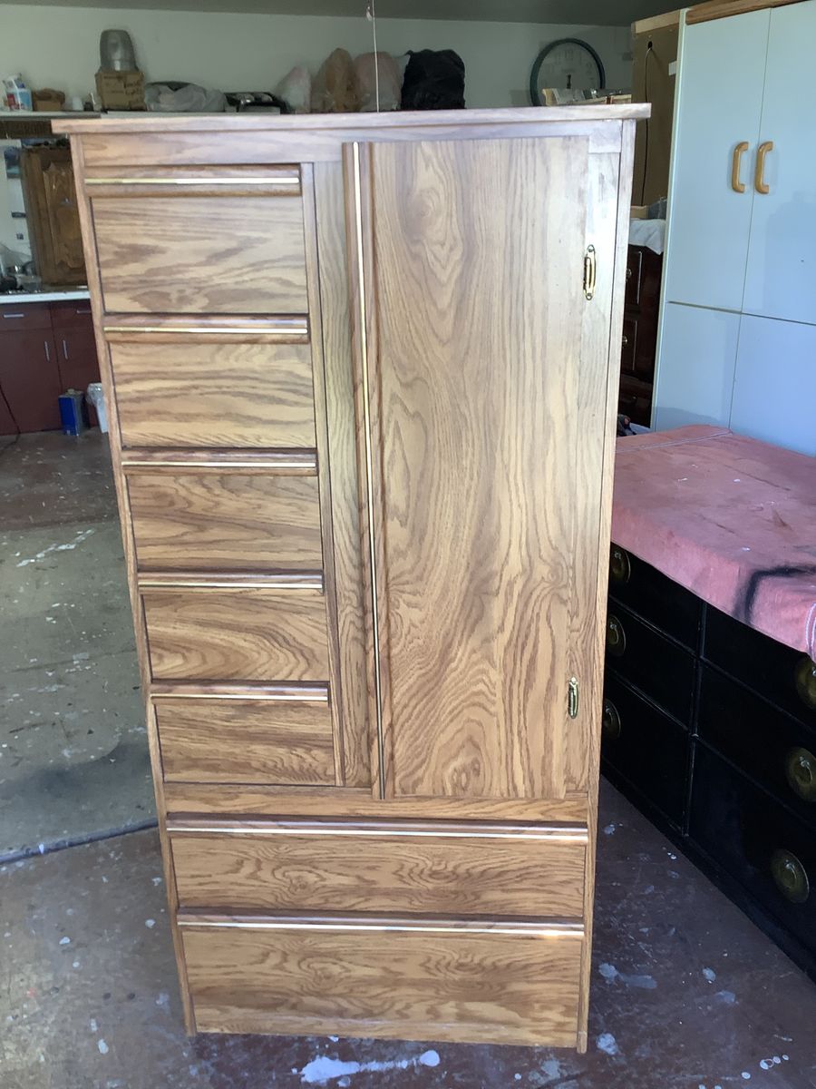 Unique 7 Drawer space Saver Dresser