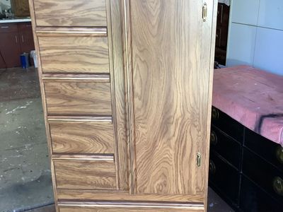 Unique 7 Drawer space Saver Dresser