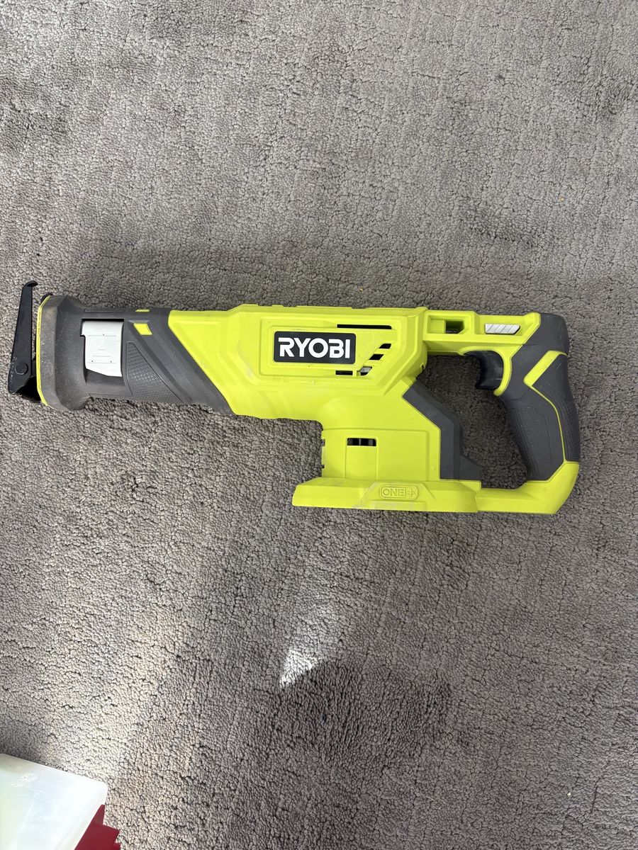 RYOBI ONE+ P519 18V Cordless Reciprocating Saw - Tool Only