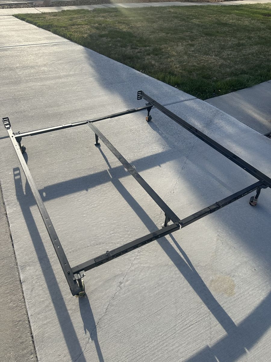 Queen/Double bed frame with wheels