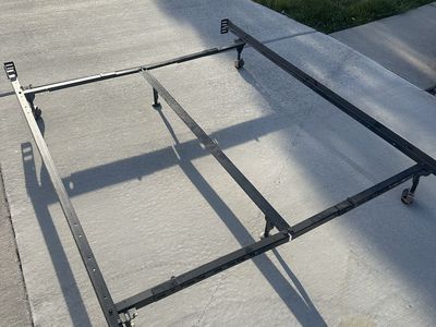 Queen/Double bed frame with wheels