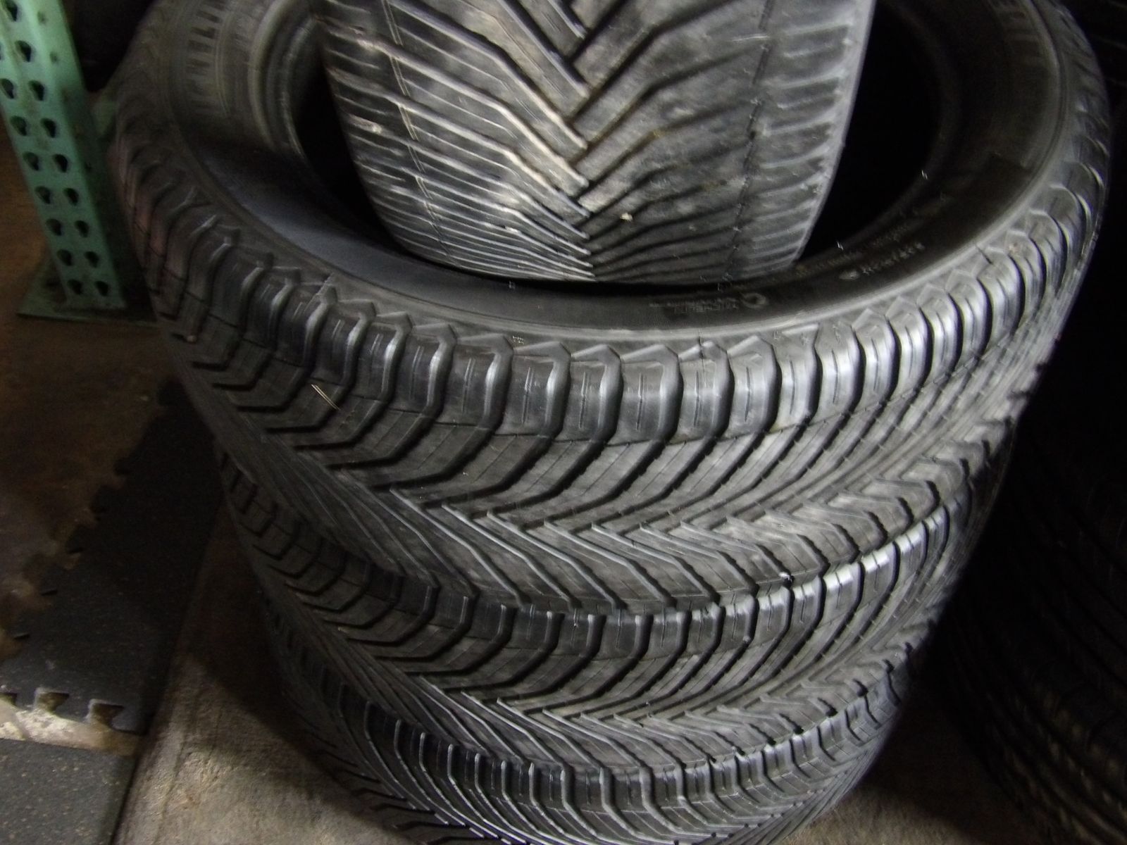 235/50R18  MICHELIN CROSSCLIMATE 2 SET OF USED TIRES