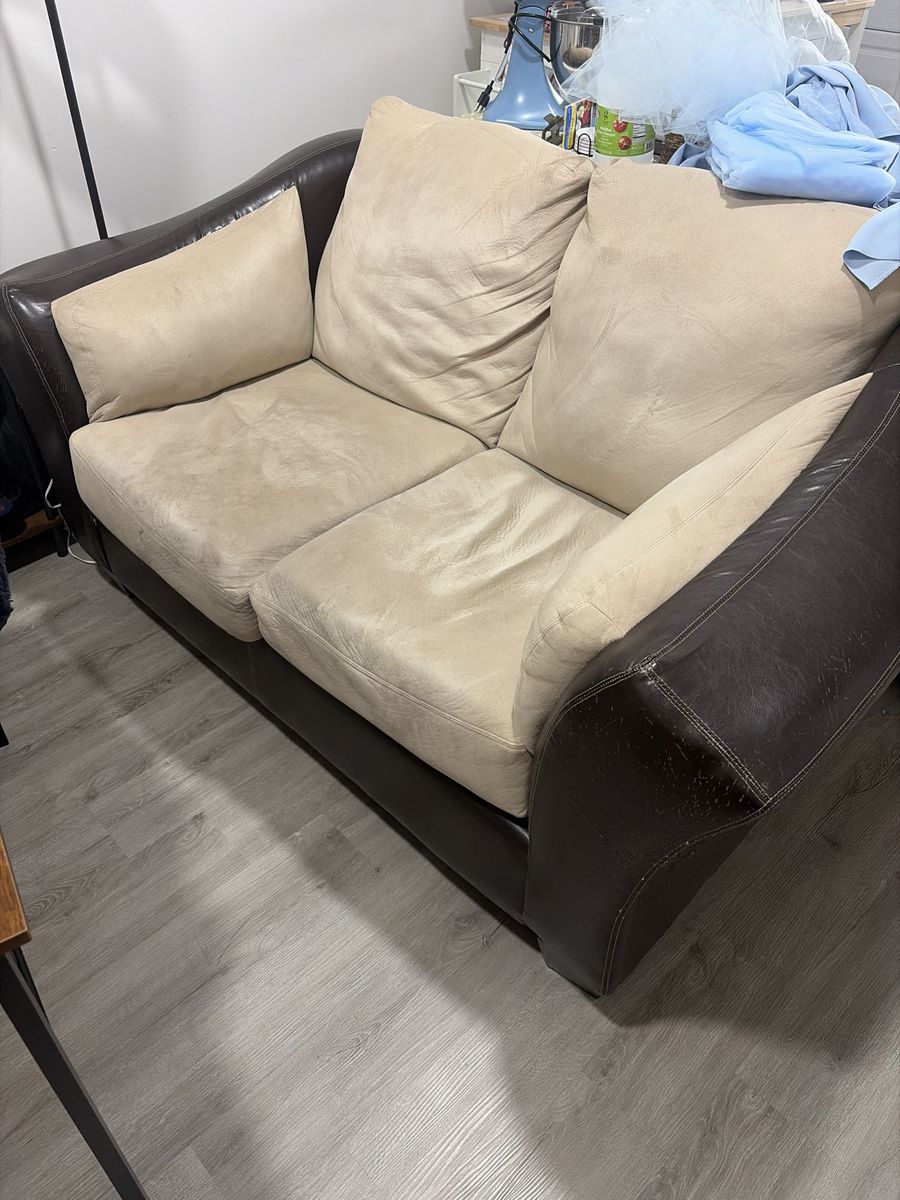 Free love seat