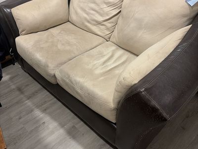 Free love seat