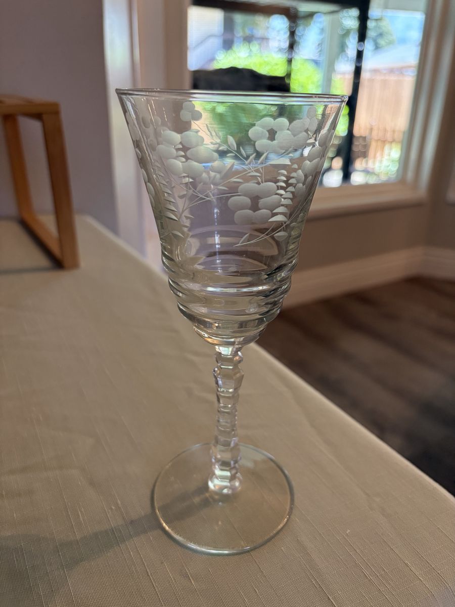 Vintage Etched Wine Glasses – Set of 8