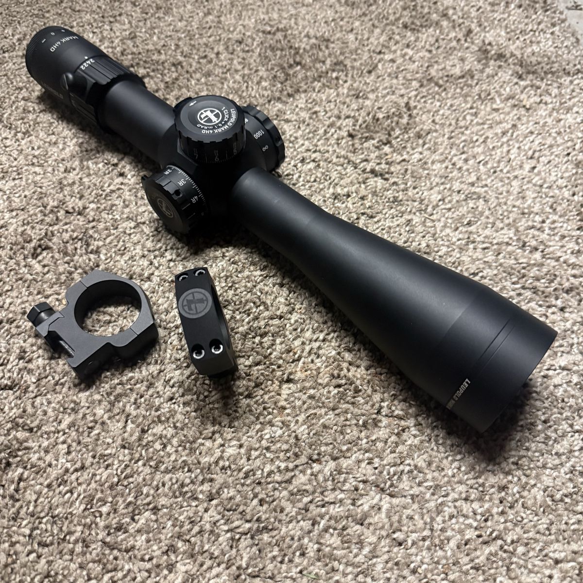 Like NEW Leupold Mark 4HD with Rings