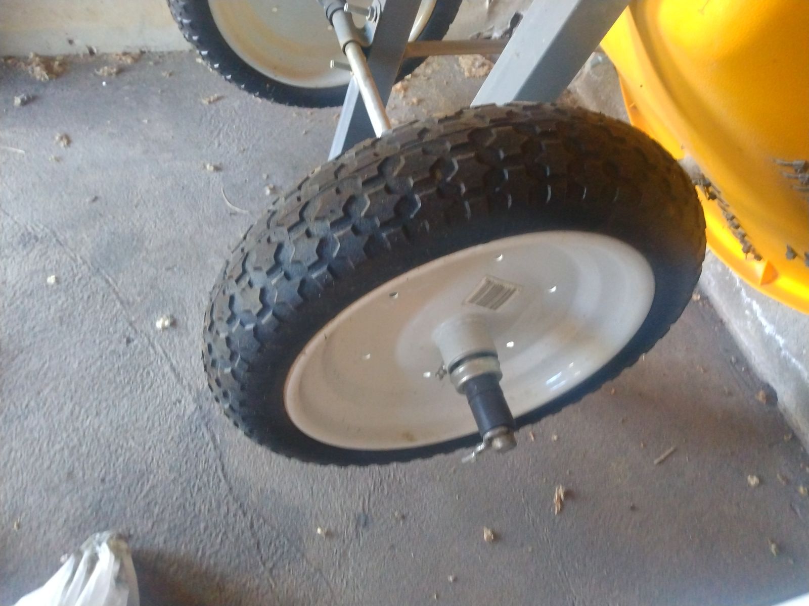 Wheelbarrow "Frankenbarrow" Airless Wheels