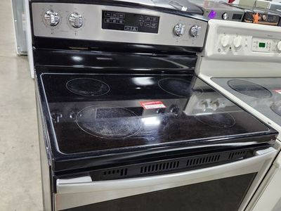Amana 30" Stainless Steel Electric Range with Glass Top & Self-Cleaning Oven