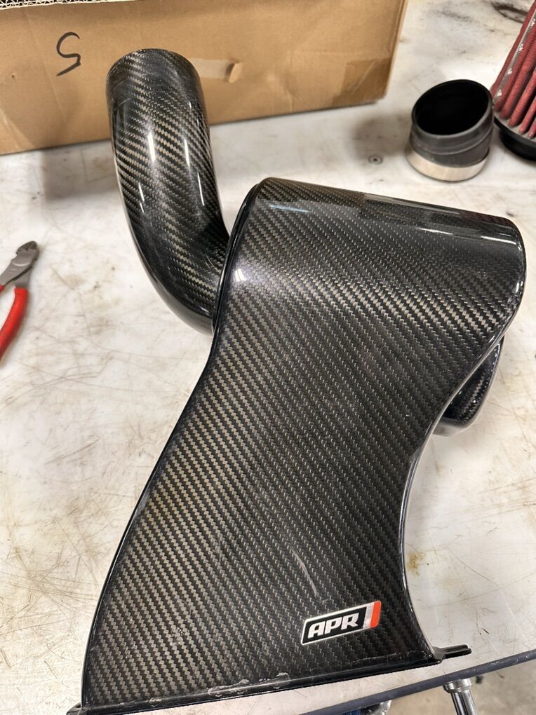 MQB APR Carbon fiber Intake