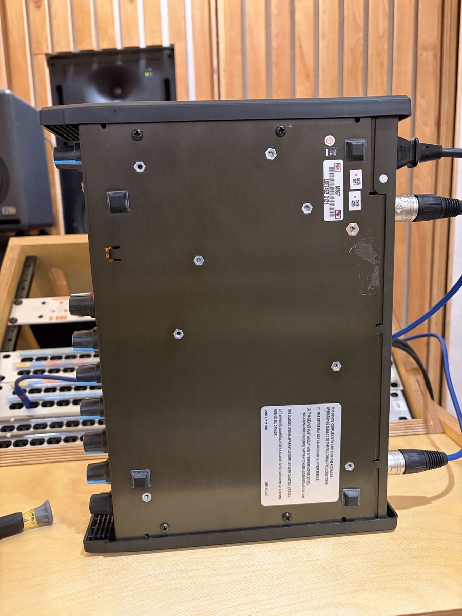 Main image 7