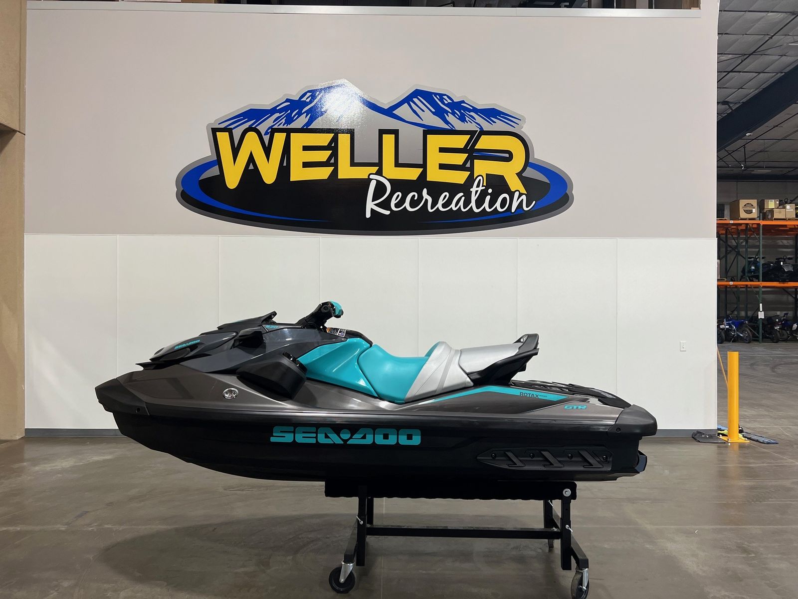 2025 SEA-DOO GTR 230 WITH SOUND     BLACK & BLUE