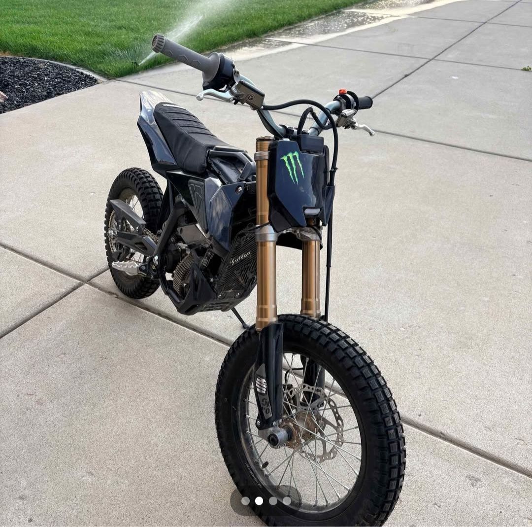 2024 Surron Hyperbee.