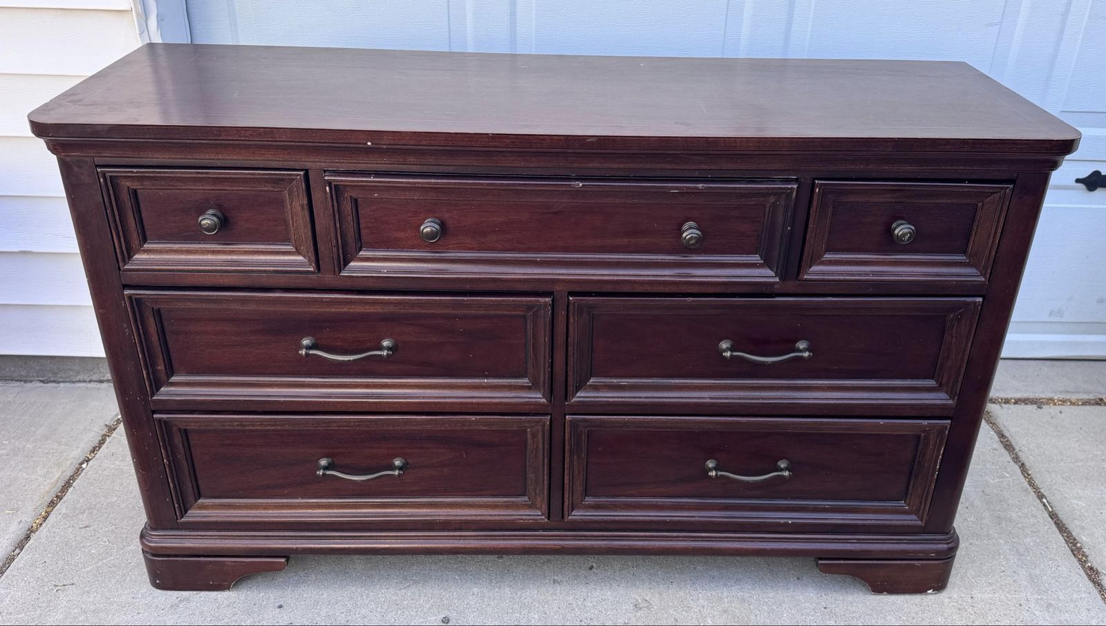 Adorable dresser