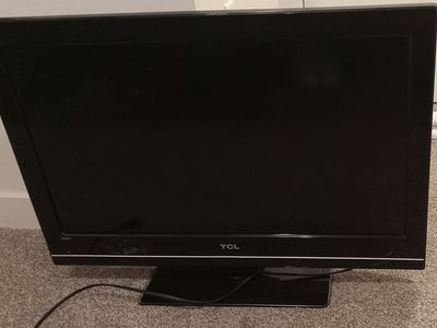 TCL 32"