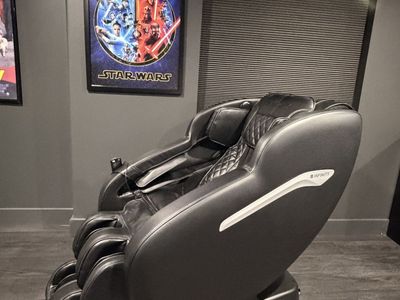 Zero Gravity massage chair