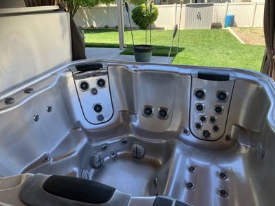 Bull Frog Spa Hot Tub