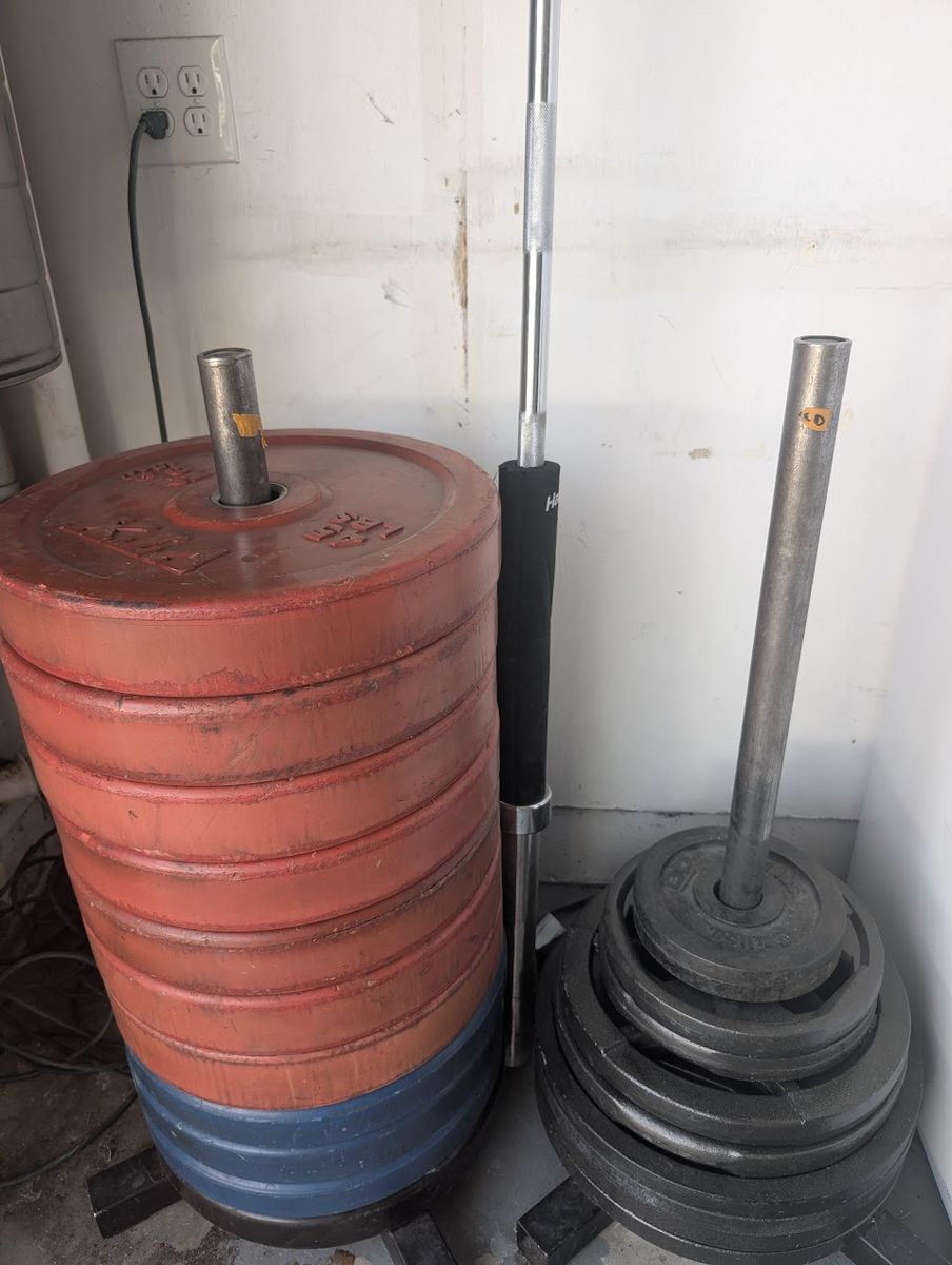 Olympic Weight Set w/ Bar + Bumper Plates – Used, Excellent Condition 785lbs