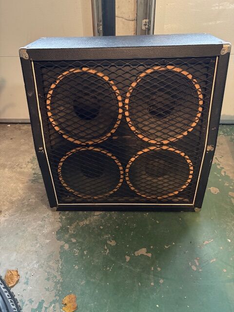 Vintage Carvin 4-12 angled cab w/cover