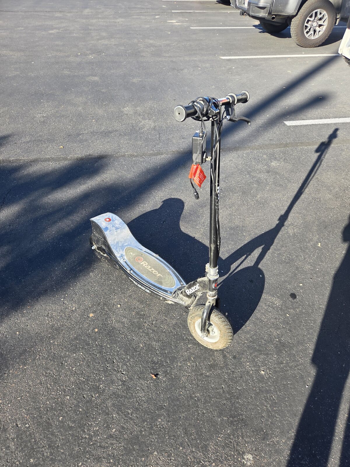Razor scooter with charger
