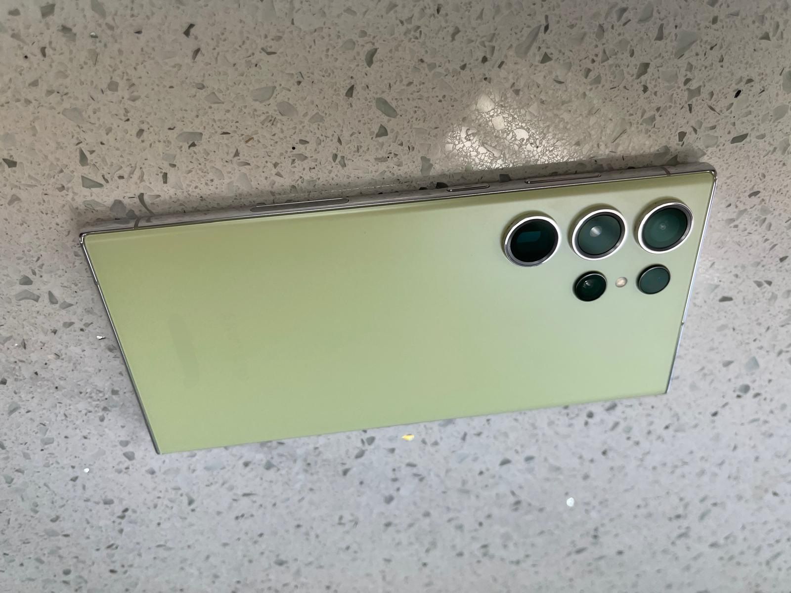 Main image 6