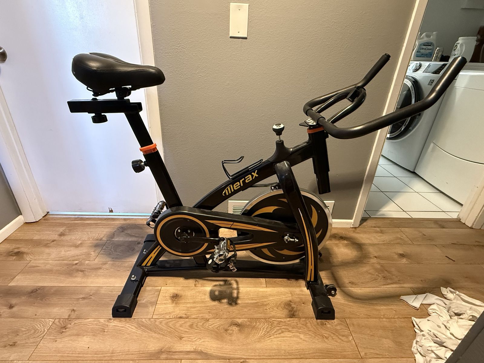 Merax Indoor Cycling Exercise Bike - Black and Gold