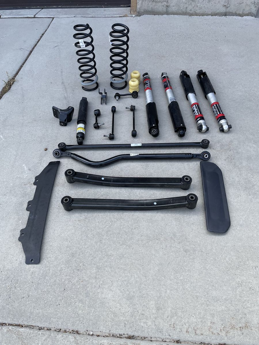 2020 Gladiator Stock Suspension