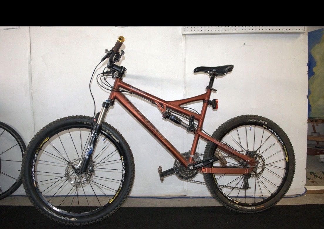 Titus FSR Mountain Bike - Full Suspension, Disc Brakes, Tubeless Tires