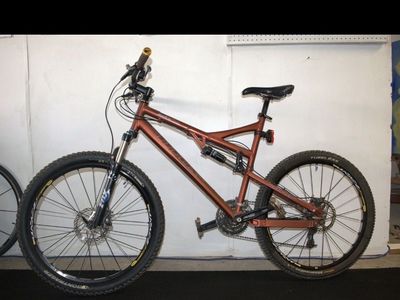 Titus FSR Mountain Bike - Full Suspension, Disc Brakes, Tubeless Tires