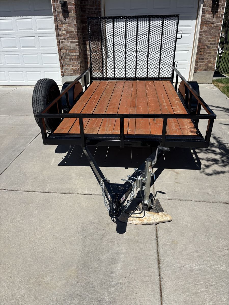 2026 BigBubba UTVTrailer with Wood Deck and Ramp Gate 10x6 like new without the sales tax. 