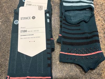 Stance woman yoga socks 3 pair