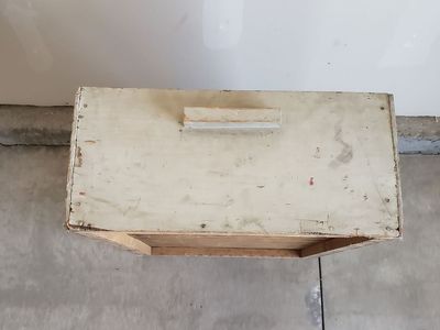 Antique Green Shabby Paint Box