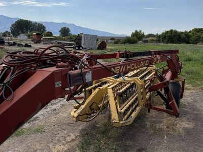 New Holland 216 Hay Rake/Tedder - Farm Equipment