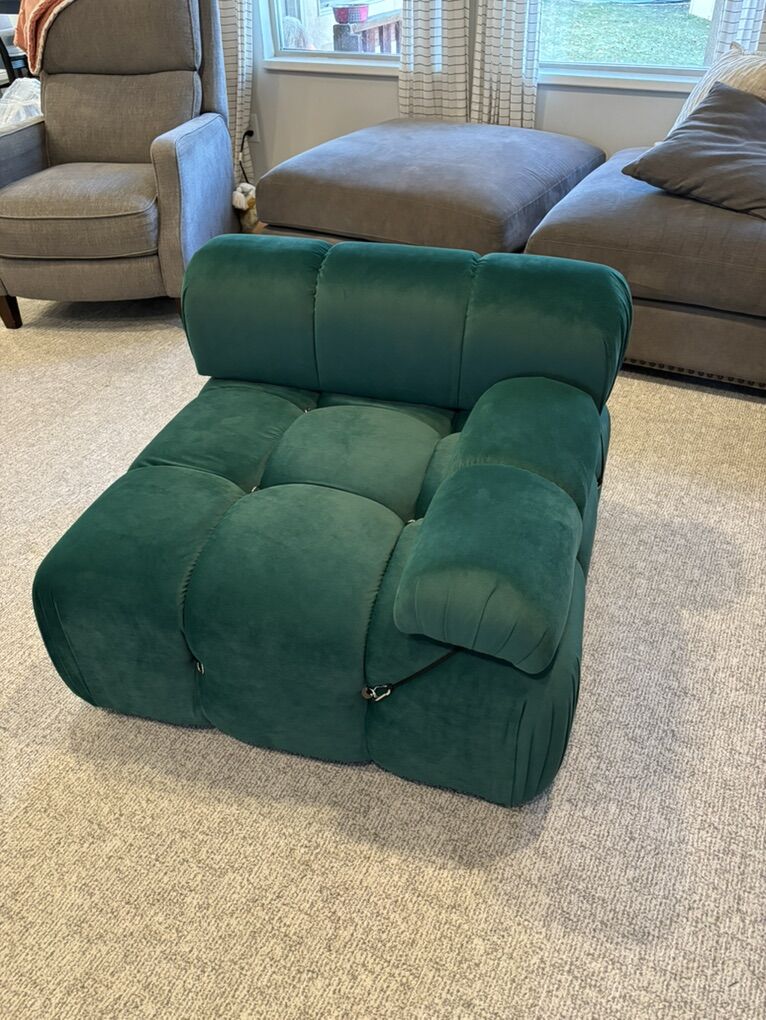Green chair/sectional piece