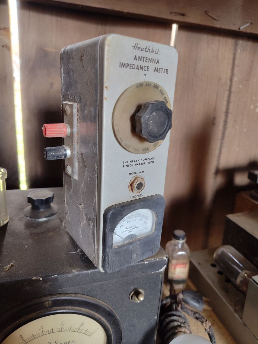 Antenna impedance meter - Heathkit