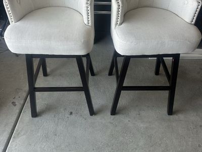 Set of 2 Tufted Swivel Bar Stools, Upholstered Counter Height Chairs, Cream Fabric