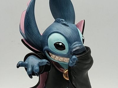 Trick~Stitch Vampire/Halloween Figure Walt Disney Classic Collection/WDCC~Lilo