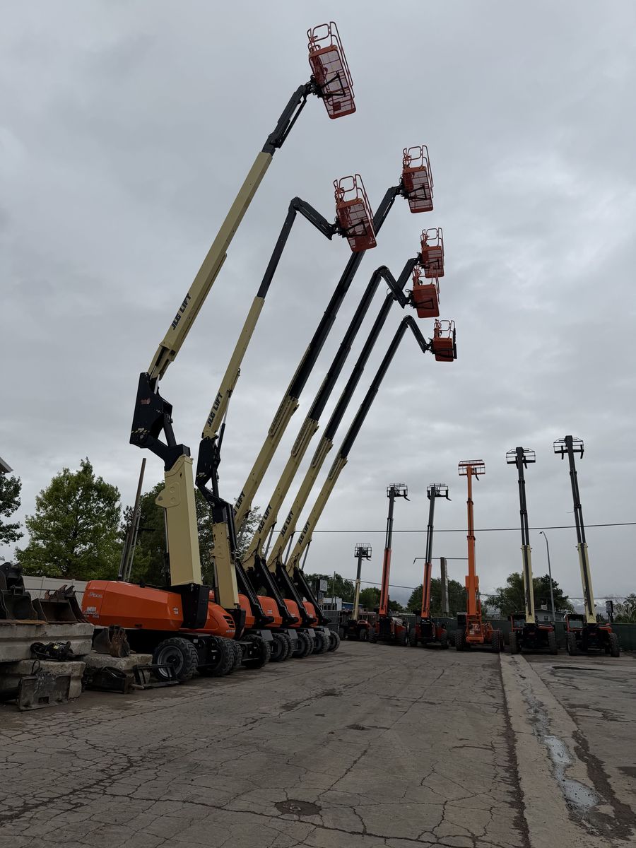 Telehandlers and Boom Lifts / Man Baskets for Rent. Delivery Available!