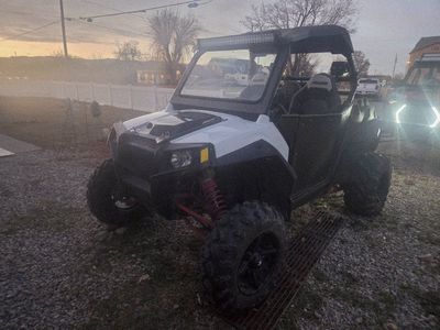 2011 rzr 900
