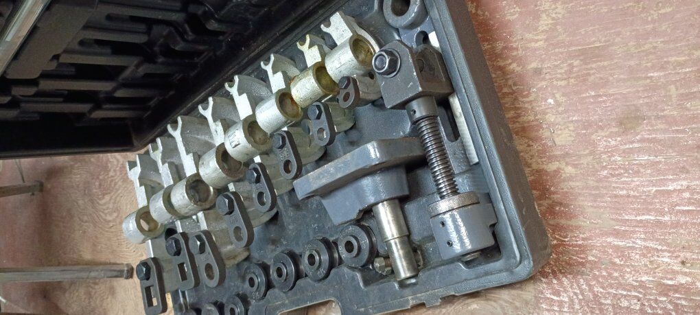 kaka tubing bender set 3/8to7/8round. 3/4and 1"sq