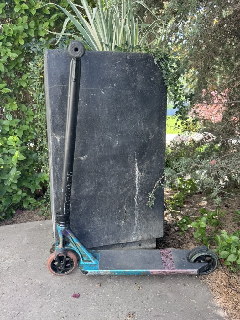 Fuzion Pro Trick Scooter for Skate Park