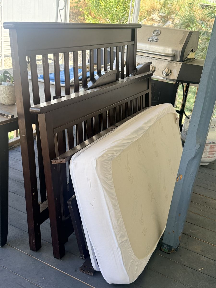 Bonavita Espresso Convertible Crib & Mattress - Toddler Bed Ready