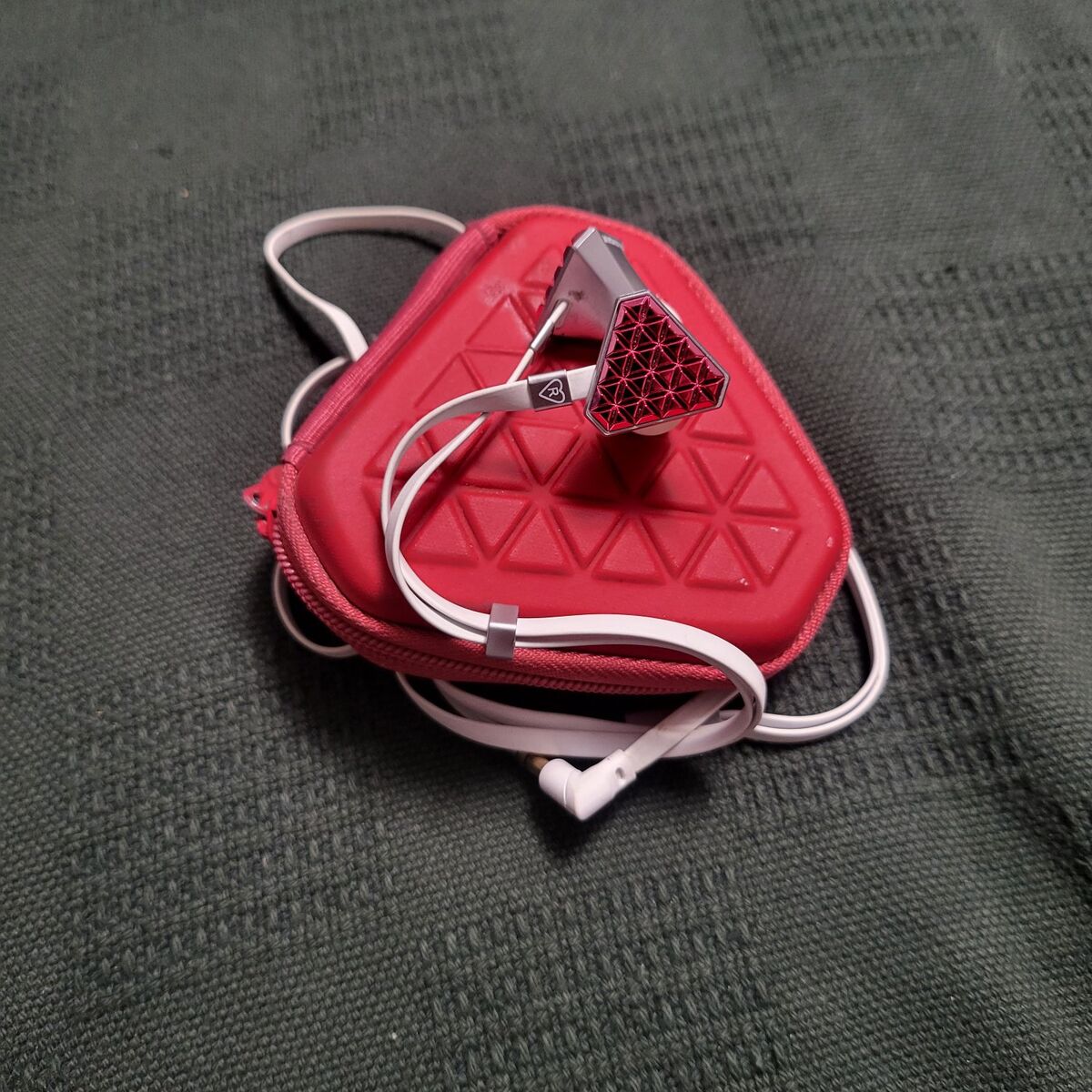 Lady Gaga - Heartbeats by Dre