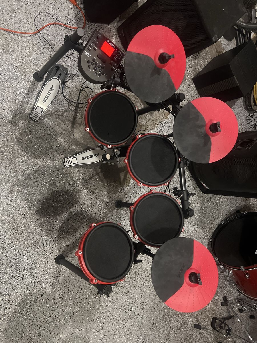 Alesis Nitro Mesh Kit Electronic Drum Set - Complete 8-Piece Digital Drums, Black/Red